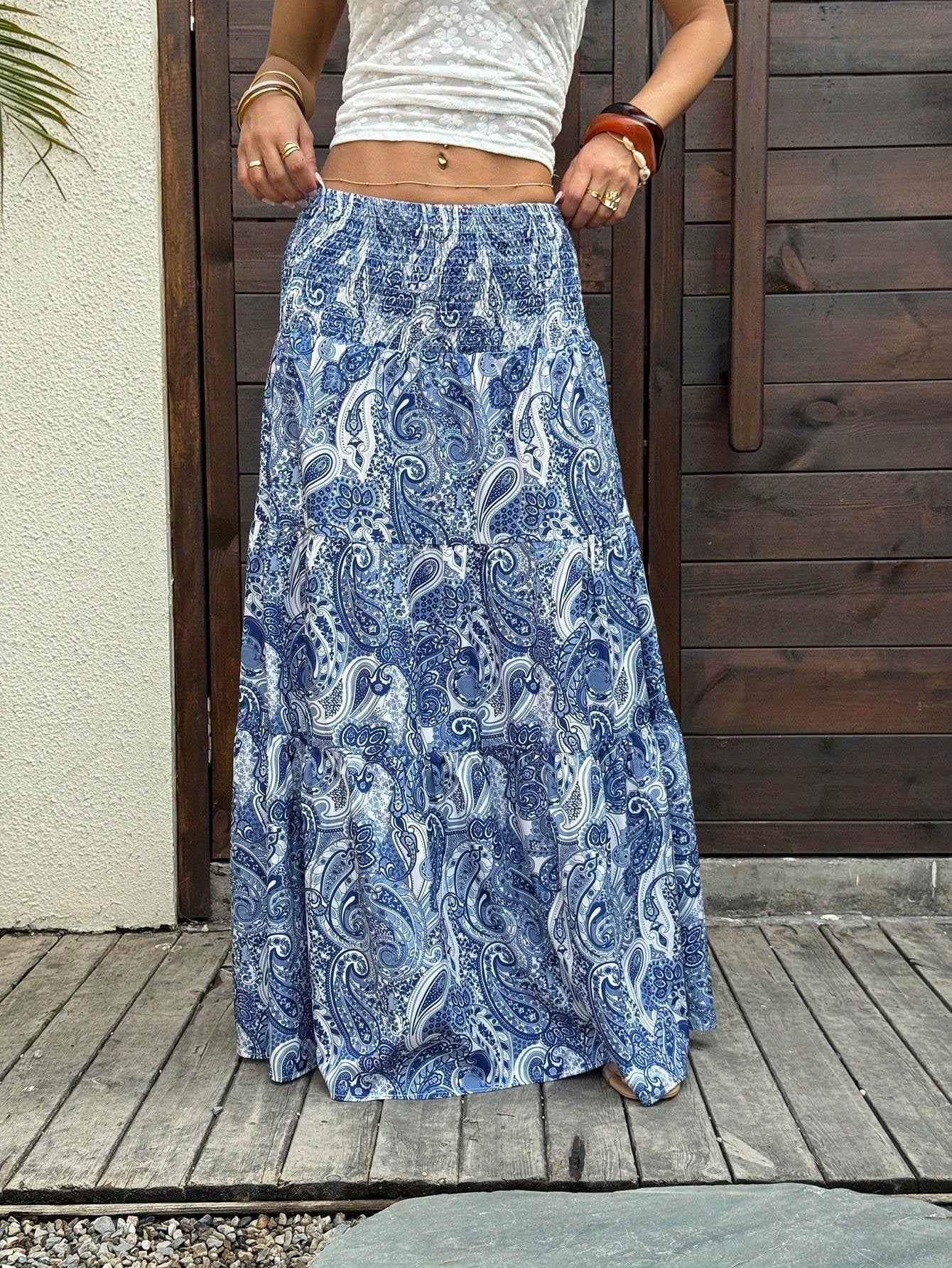 Women's Retro Print Skirt - Elegant Fashion with Retro Patterns for Feminine Softness
