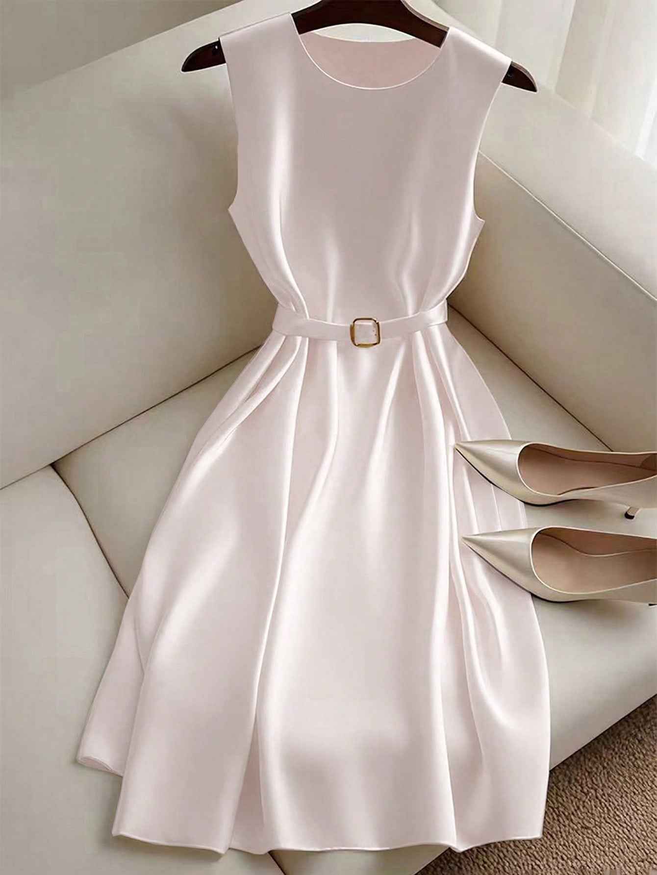 Ofashions Elegant Minimalist Short Dress for Women - Casual Sleeveless Solid Color Design