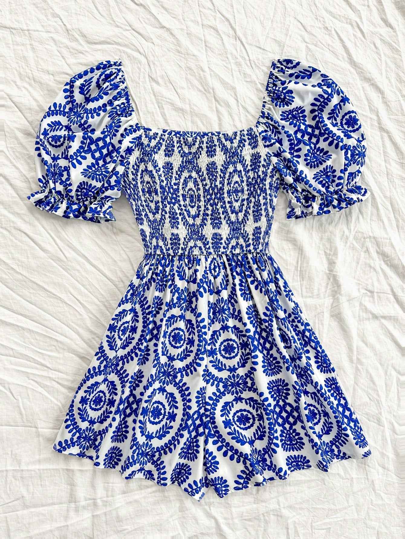 Ofashions Women's Floral Print Romper with Square Neck and Puff Sleeves for Vacation Casual Wear